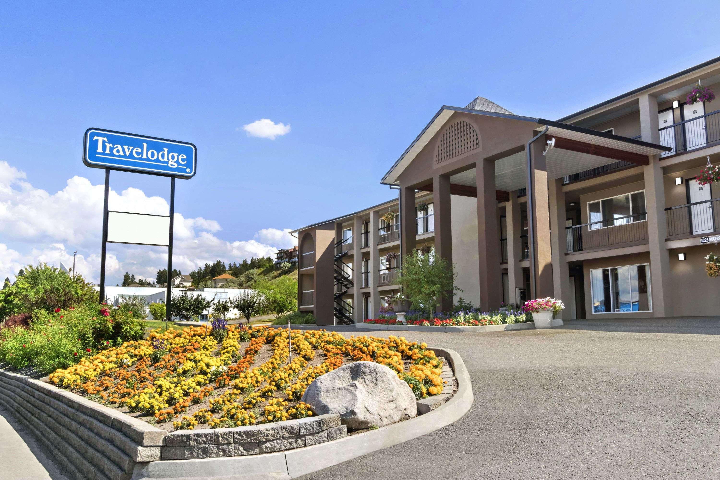 Travelodge By Wyndham Kamloops Mountview Exterior foto